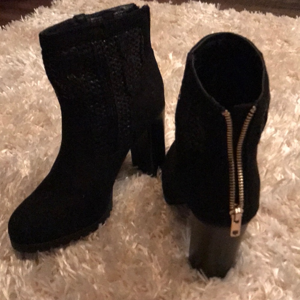 Black Juicy Boots - Picture 3 of 3